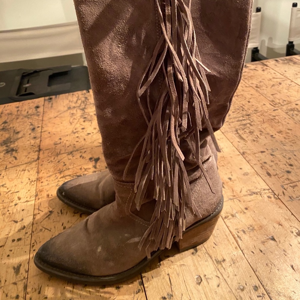 Gray fringe suede boots